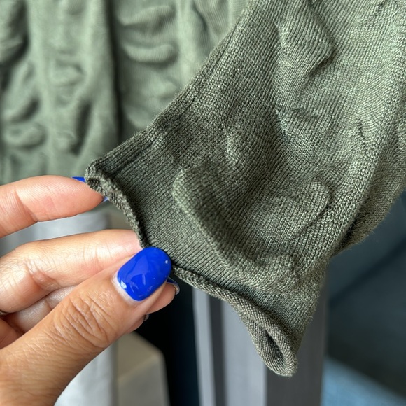 Prada Wool and Silk Blend Lightweight Avant-garde Sweater - US 4 or EU 40 - Picture 10 of 15